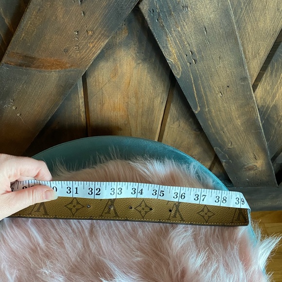 ♥️Louis Vuitton reverse monogram ICONIC 30MM REVERSIBLE BELT giant gold - Picture 6 of 15